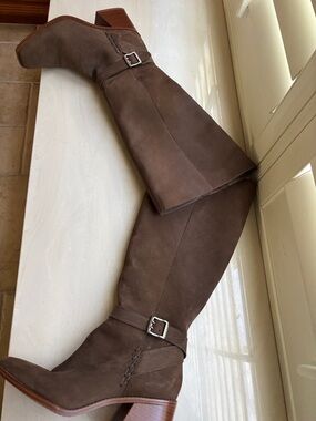 Classic Tall Brown Leather Riding Boots